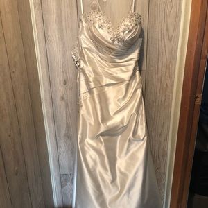 beautiful wedding gown